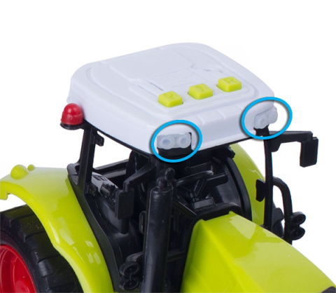 Ciągnik rolniczy traktor z przyczepką leśną Ciągnik rolniczy traktor z przyczepką leśną