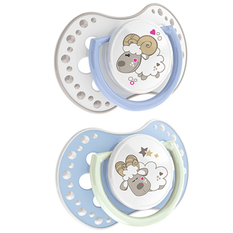 Smoczek uspokajający dla dziecka LOVI 6-18 m+ Night&Day Boy Lamb 2 szt. świecący w ciemności Smoczek uspokajający dla dziecka LOVI 6-18 m+ Night&Day Boy Lamb 2 szt. świecący w ciemności
