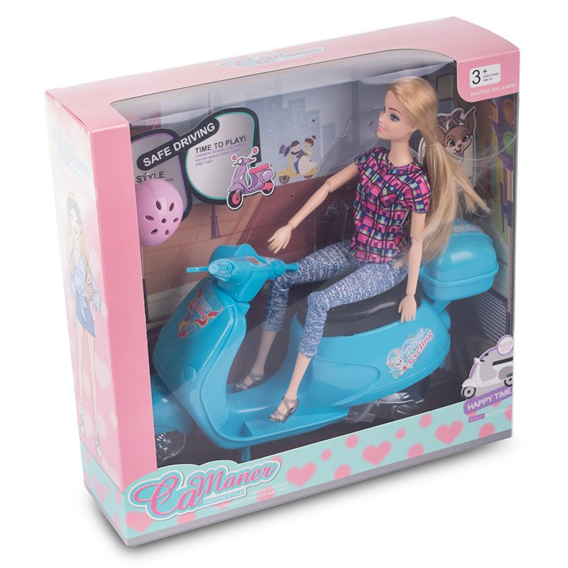 Lalka barbie na niebieskim skuterze Lalka barbie na niebieskim skuterze